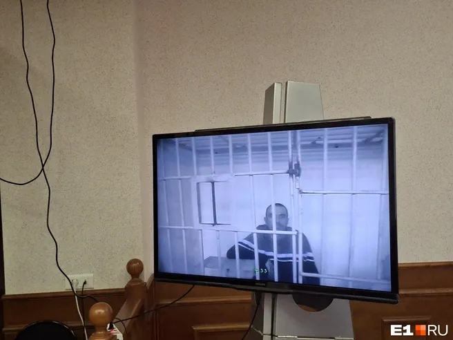 Суд оставил под стражей подозреваемого в убийстве на станции Чапаевская