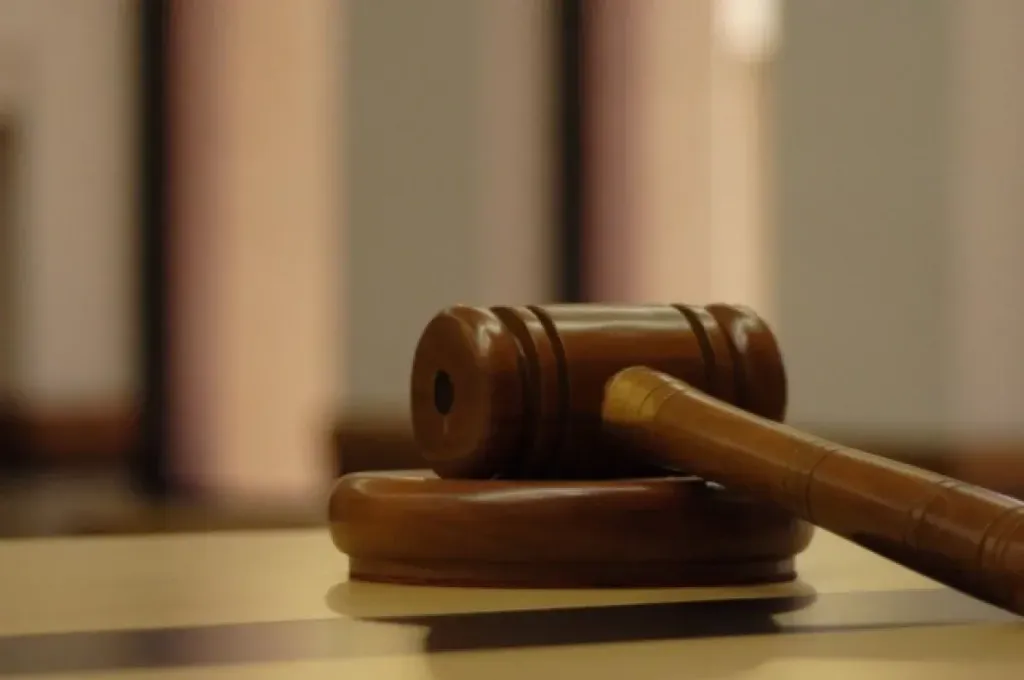 Свердловский облсуд взыскал 23,6 млн рублей со счёта студента