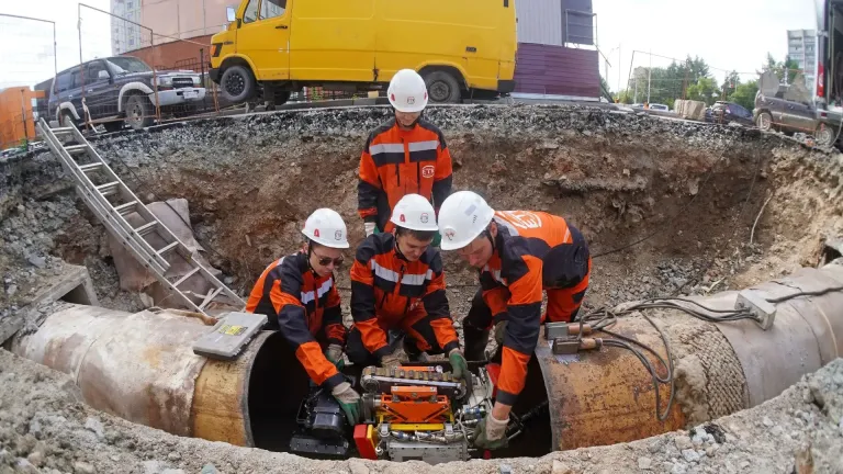 В Волгоградском микрорайоне Екатеринбурга отключили тепло и горячую воду
